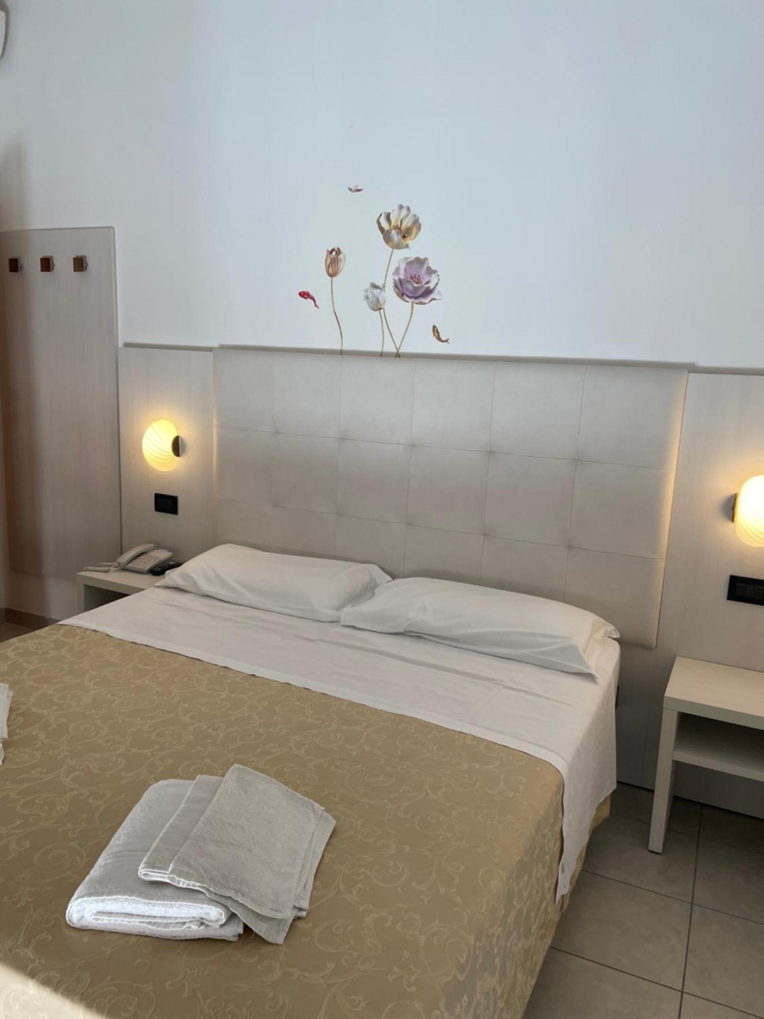 Dependance Hotel Marina Риччоне Экстерьер фото