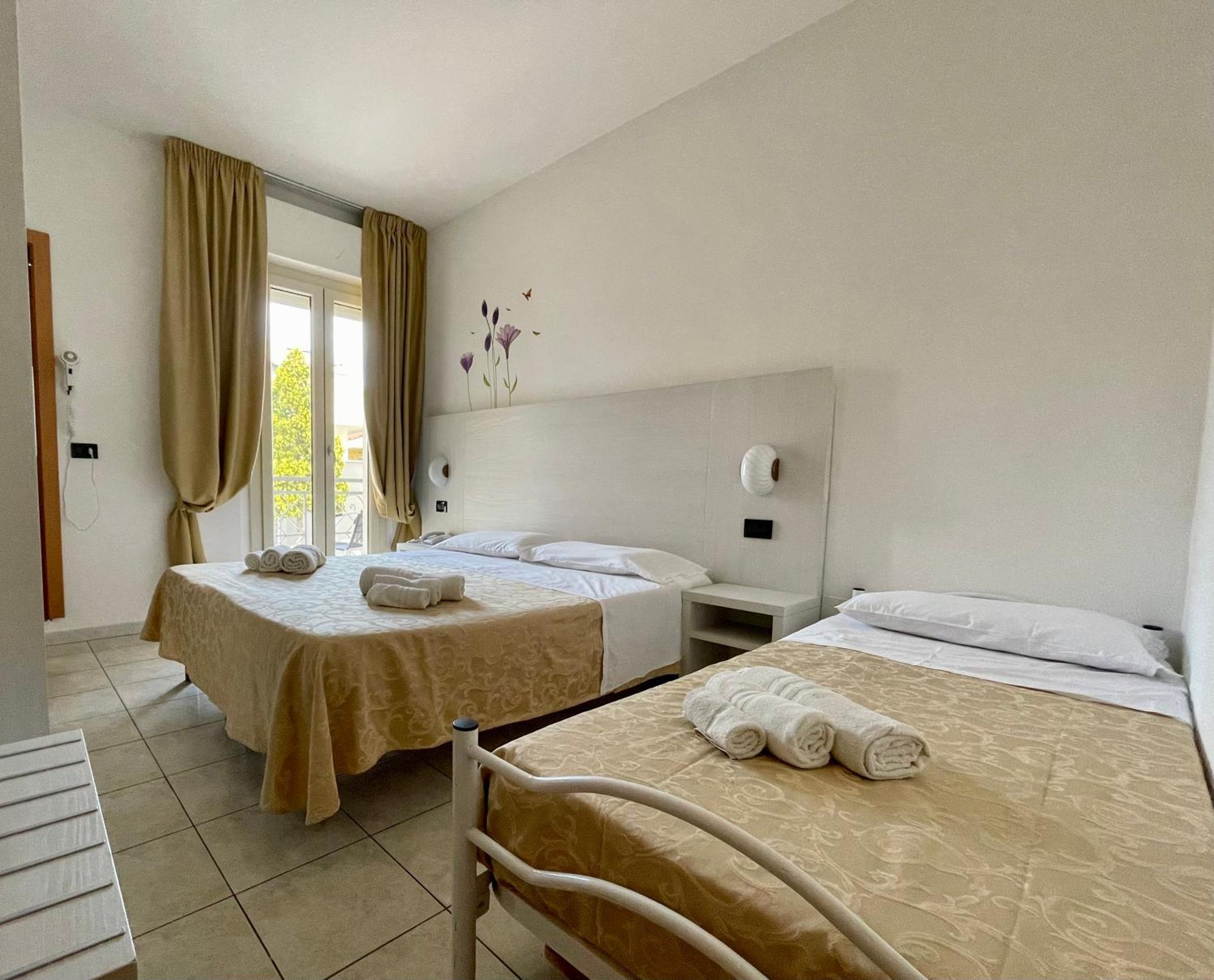 Dependance Hotel Marina Риччоне Экстерьер фото